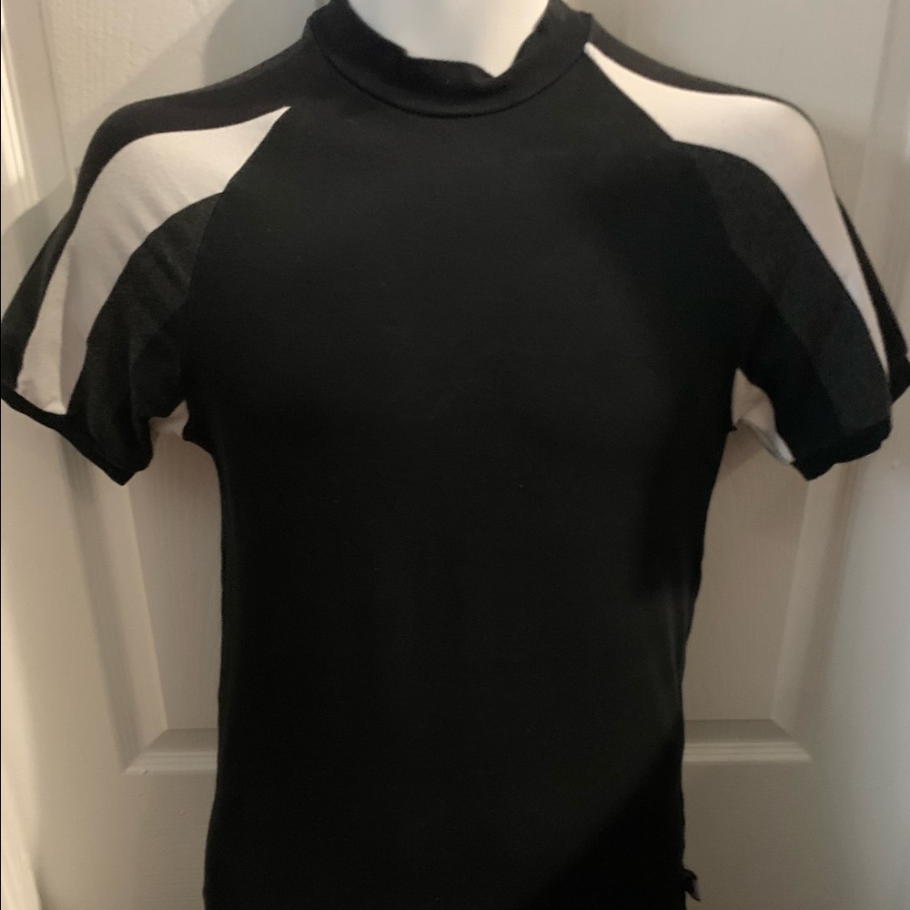 Snug fit tee